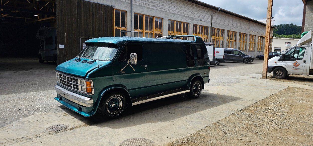 Dodge Automobili: Dodge Ram Van B200, V8, 5.9L – Usato da Niederönz venduto da Manuelstuber 3