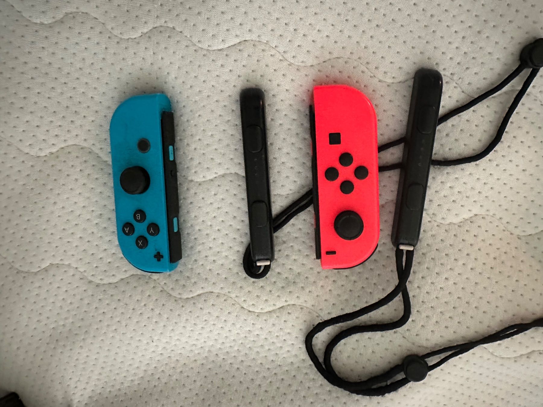 Nintendo Console: Nintendo Switch V1 UNPATCHED Mega-Set: 4 Joy-Cons – Usato da Oetwil am See venduto da nbo_s8jk 5