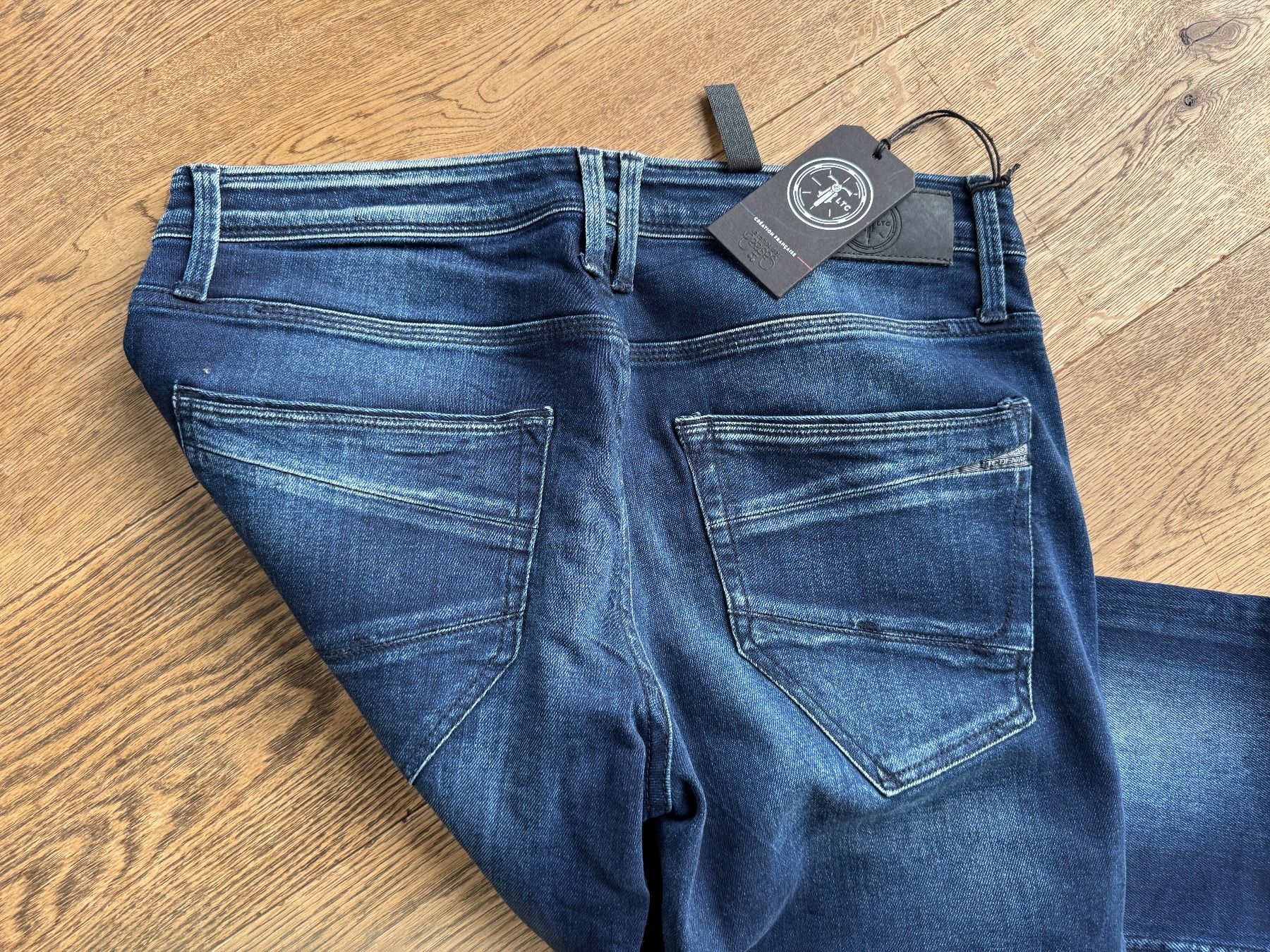 Le Temps Des Cerises Jeans: Jeans, Temps des Crises //NEU// 32 – Nuovo (secondo la descrizione) da Stettfurt venduto da outlet72 3