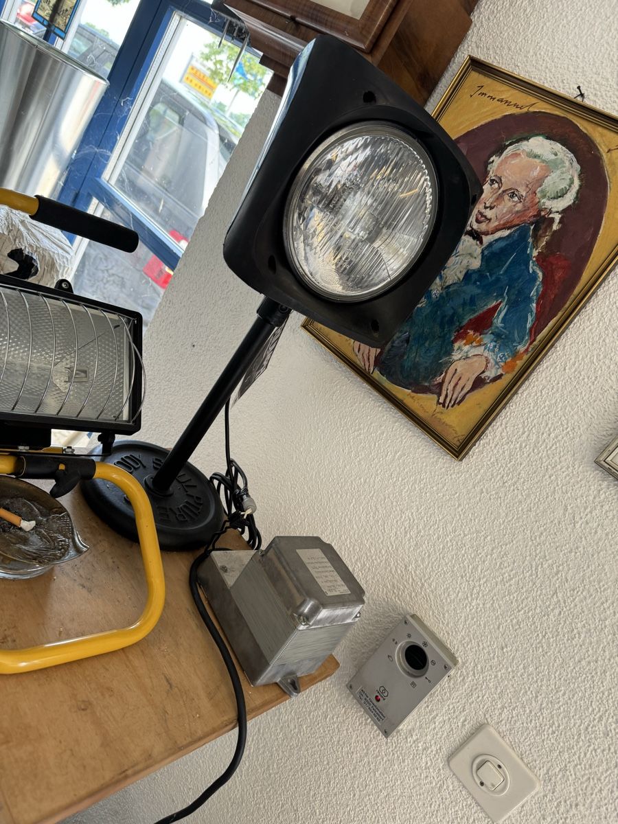 Lampade: TR7 Lampe Design Scheinwerfer Vintage mit Trafo Retrolook – Usato da Frasnacht venduto da Kulturpalast 8