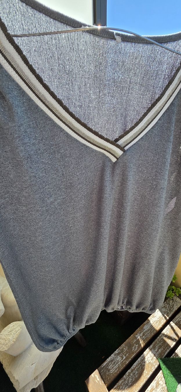 Tops: Tshirt/débardeur taille M/L vert kaki – Gebraucht aus Yverdon-les-Bains von van_dq65 7