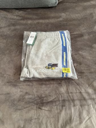 Lacoste JogginghoseGr.S, neu mit Etiket
