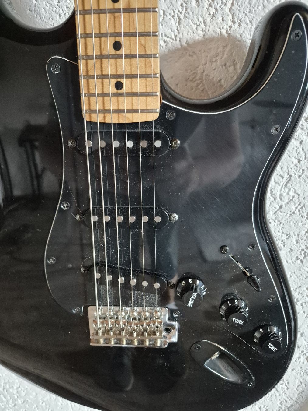 Harley Benton Strumenti musicali: Harley benton strat ab Fr.1.- Startpreis  – Usato da Liesberg Dorf venduto da Musiker66 1