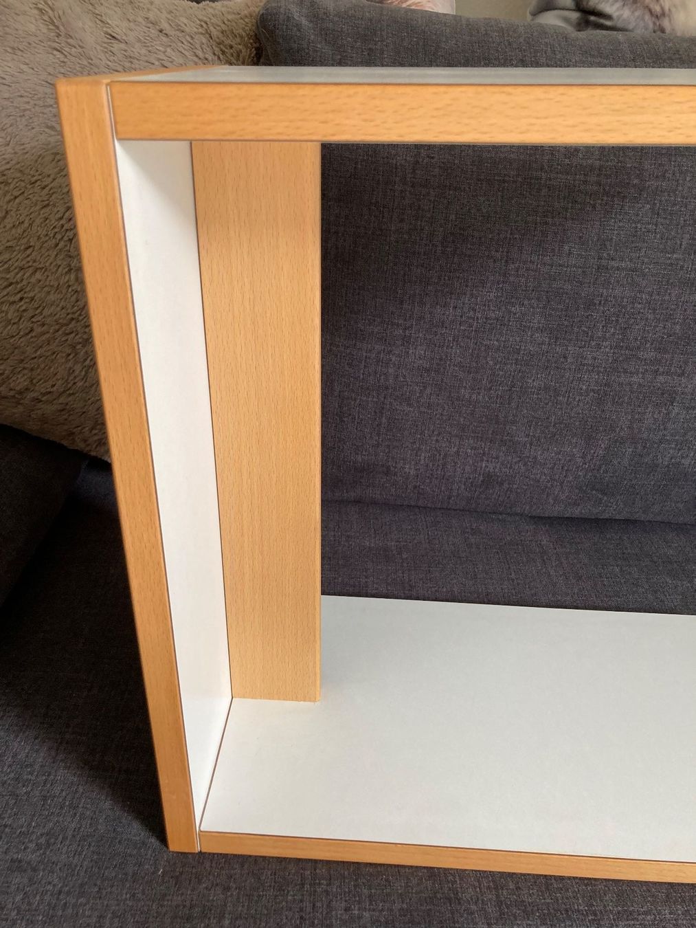 Tische: Stabiles Beistell-Tischchen – Gebraucht aus Samedan von chickenrun01 1
