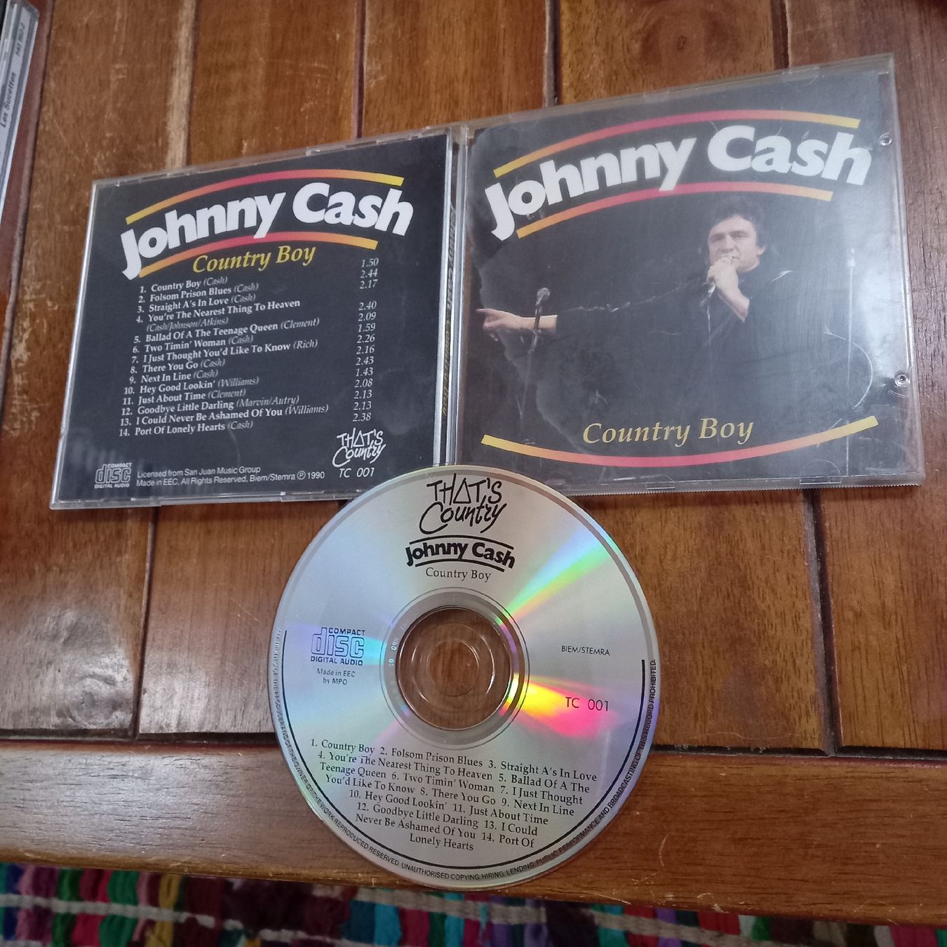 CDs: Johnny Cash- country... – Gebraucht aus St-Cergue von VeganWarrior