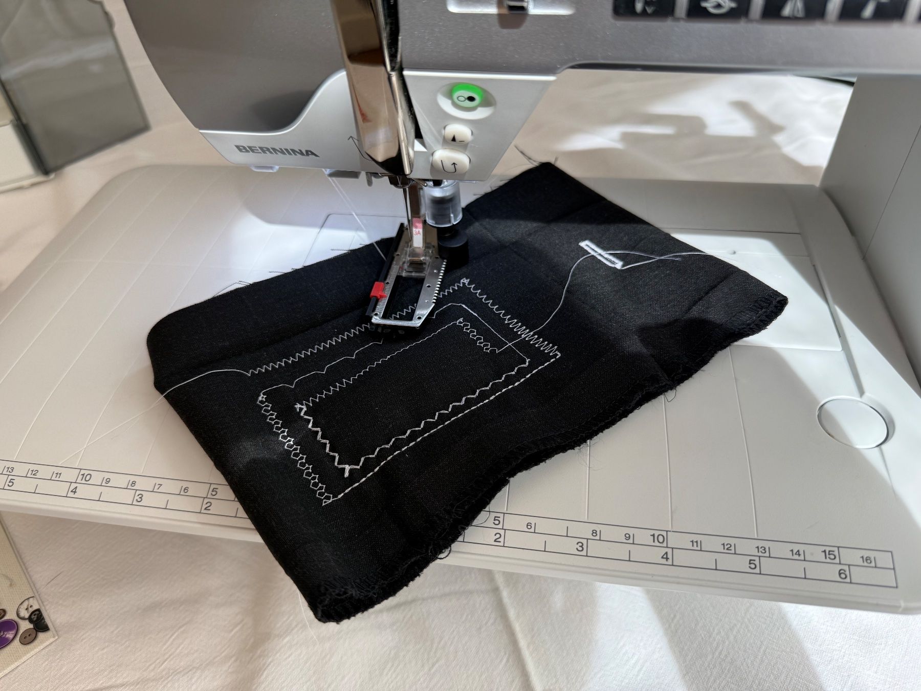 Bernina Nähmaschinen: Bernina B530 – Neu (gemäss Beschreibung) aus Lausanne von NoeBernina 3