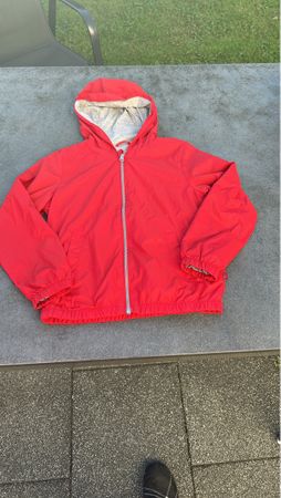 Leichte Windjacke von United Colors of Benetton. Top Zustand