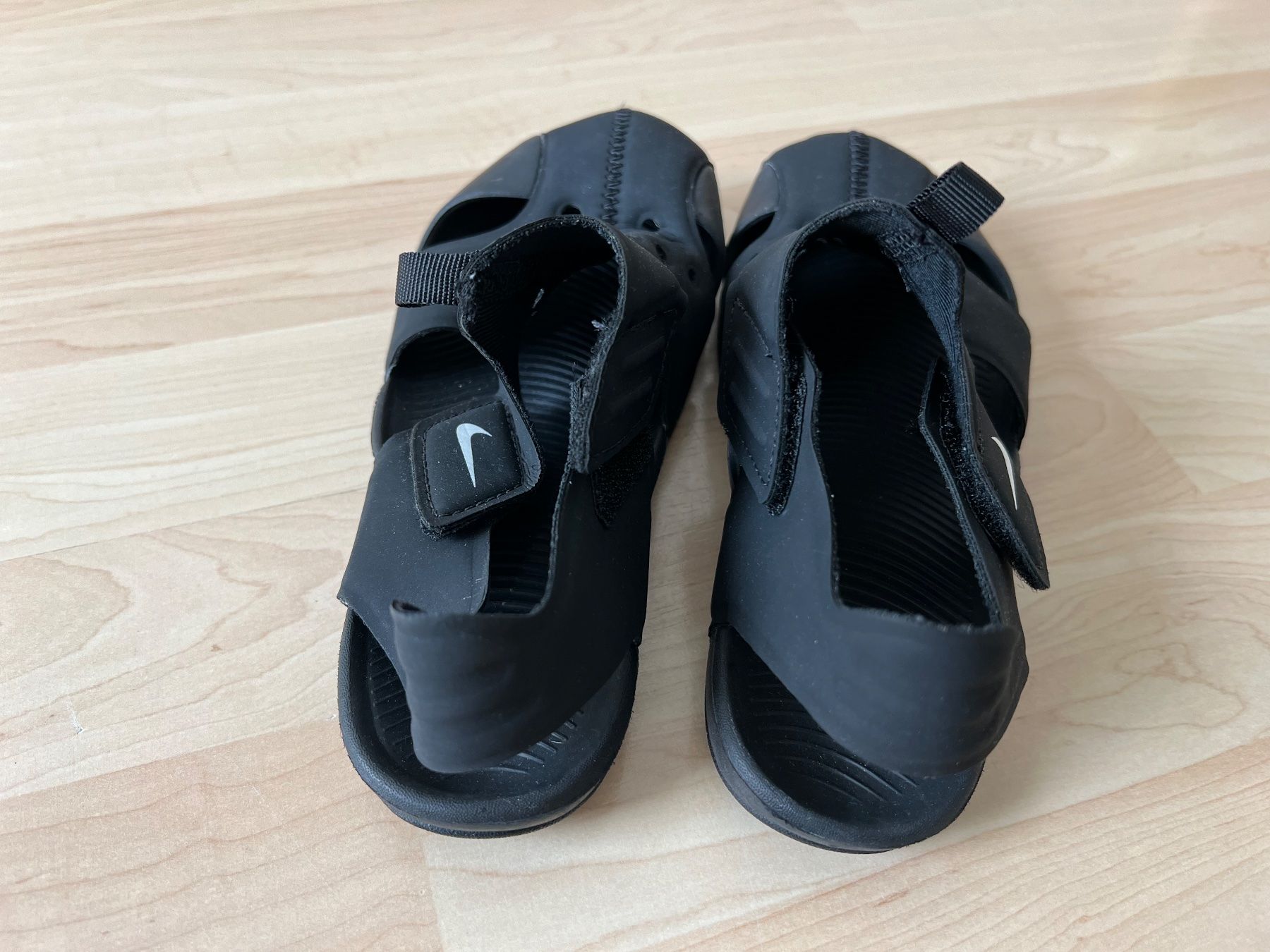 Nike Scarpe da uomo: Nike Sandalen SUNRAY PROTECT Unisex Gr.33 – Usato da Siebnen venduto da dte_9kmw 2