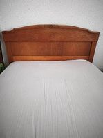 Bett aus Holz | Lattenrost & Matratze | Antik