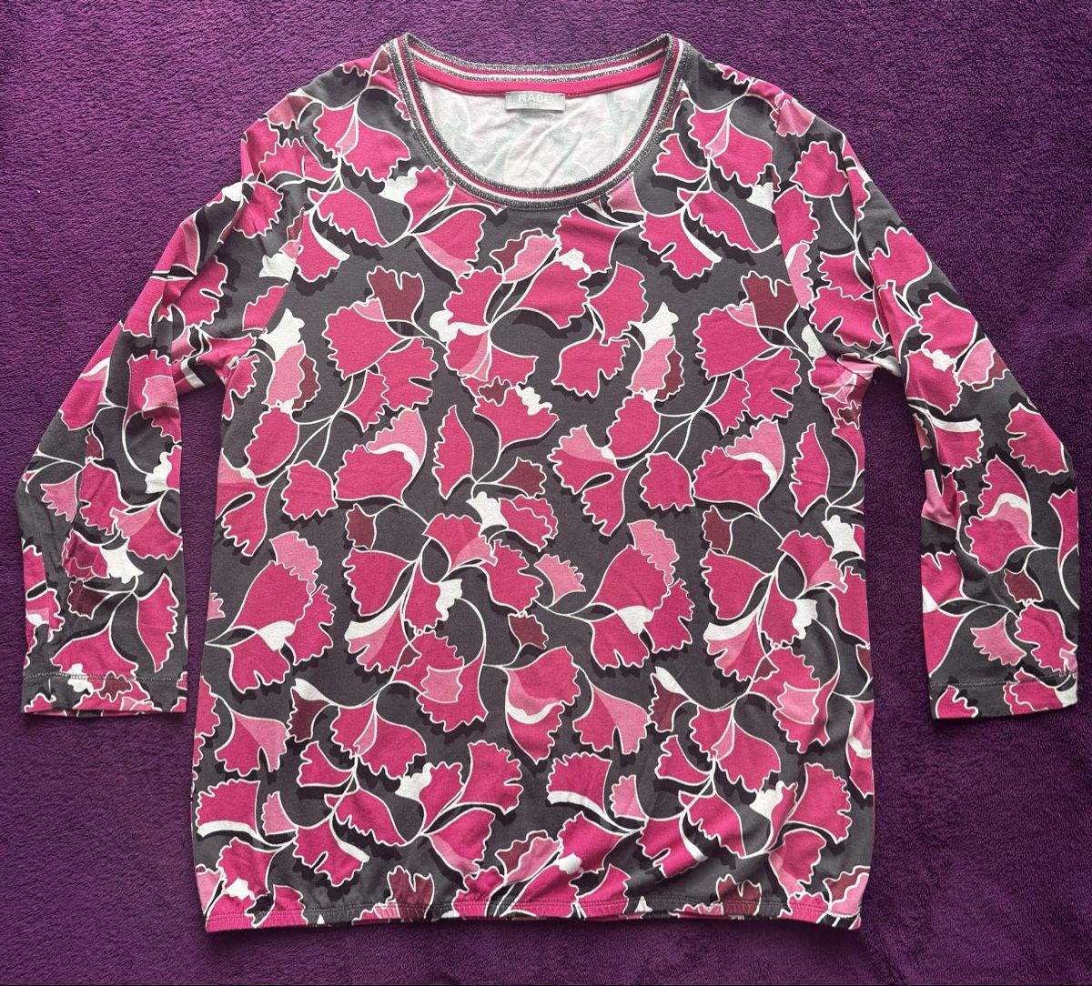 Rabe T-Shirts: RABE Shirt, Gr. 42, Grau-Pink – Gebraucht aus Kehrsatz von Adrenalina1