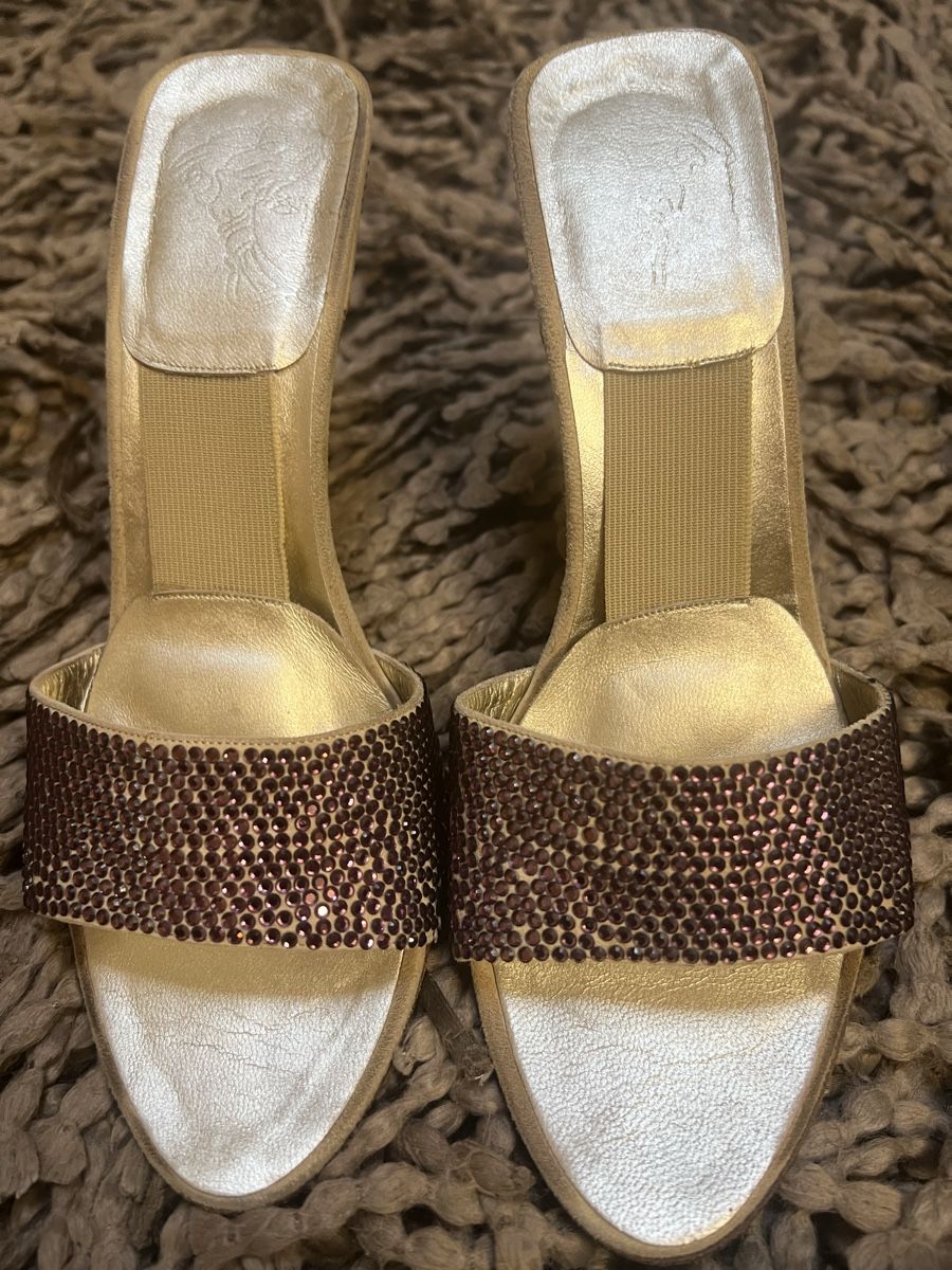 Versace Scarpe da donna: Original-Versace-Sandalen Gr.37,5 – Usato da Bettwiesen venduto da vanessa032 2