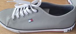 Tommy Hilfiger Turnschuhe grau Grösse 44 leicht getragen