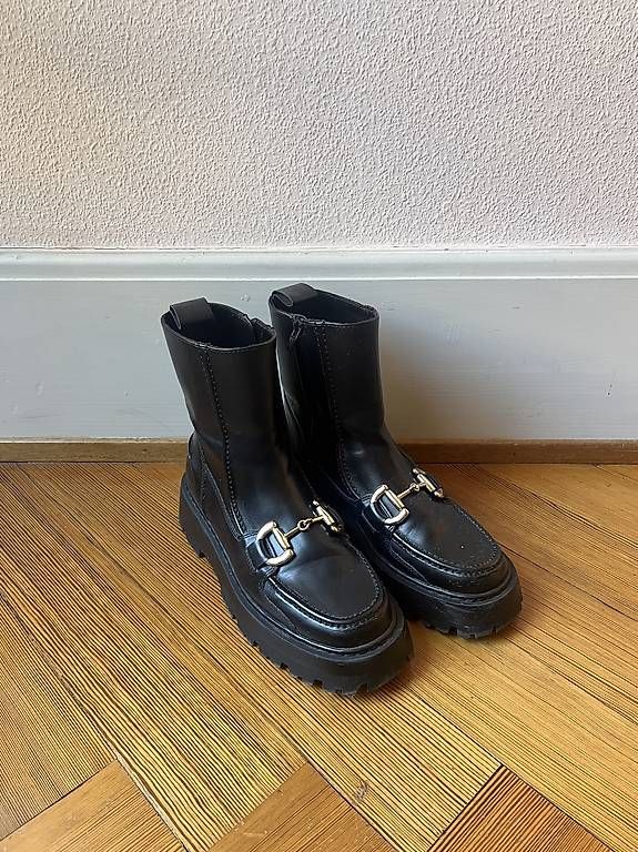 H&M Scarpe da donna: Bottines noires – Nuovo (secondo la descrizione) da Lausanne venduto da iklep