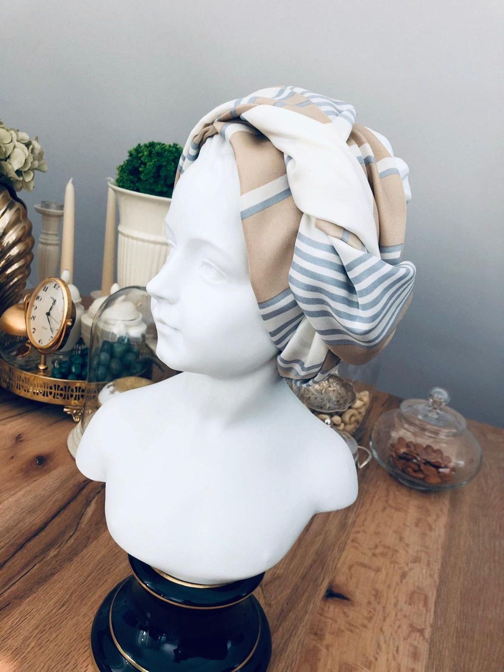 Foulard & Sciarpe: Wunderschöner Vintage Seide Foulard – Usato da Winkel venduto da Glamour4You 2