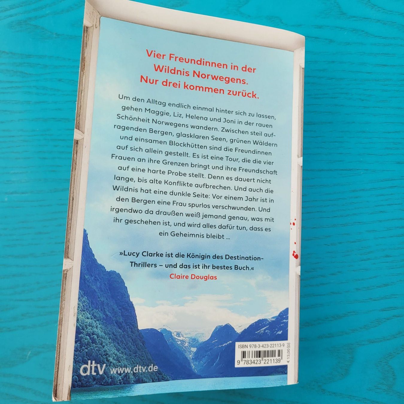 Libri: The Hike- Lucy Clarke – Usato da SCHÜBELBACH venduto da CoKaHa 2