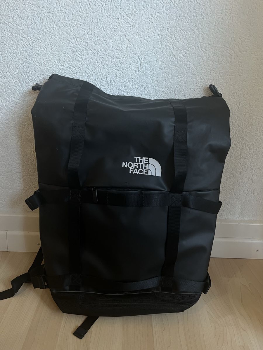 Zaini: The North Face Rucksack – Usato da Bern venduto da lea_py2g