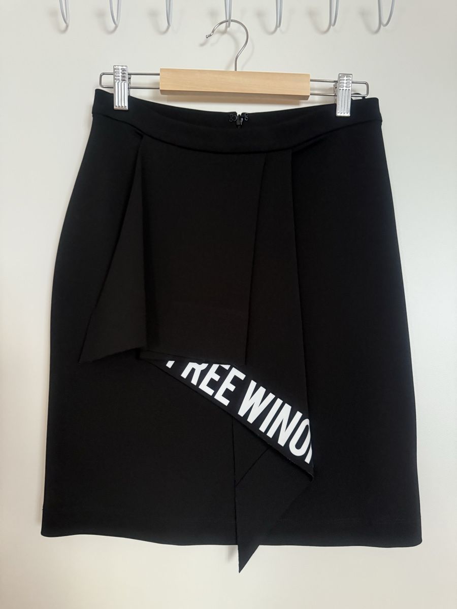 Gonne: Off White Skirt / off-white Rock – Usato da Altendorf venduto da Alovely