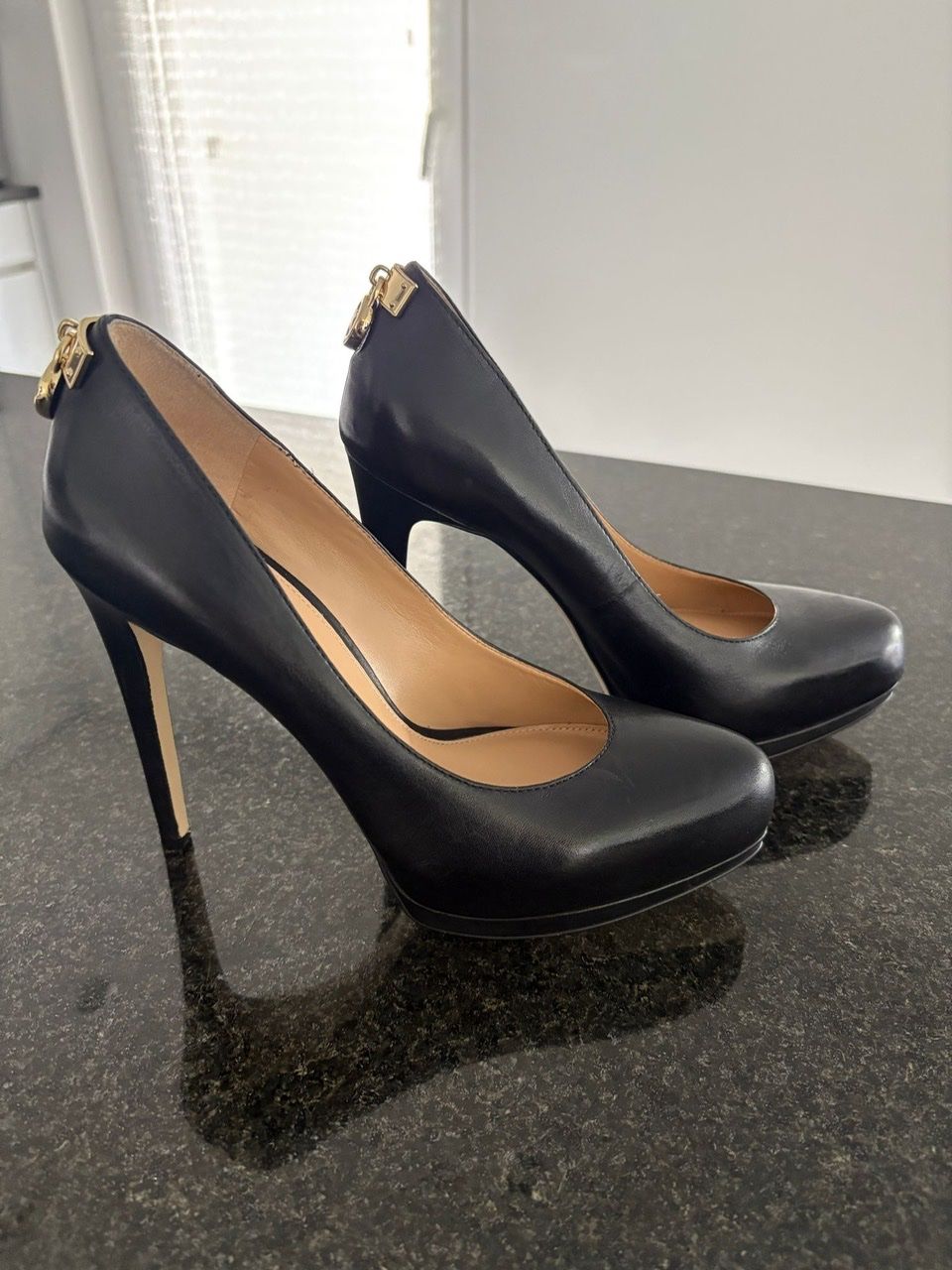 Michael Kors Scarpe da donna: Schuhe, Pumps, High Heels Michael Kors – Usato da Jonschwil venduto da Dr.MeganHunt