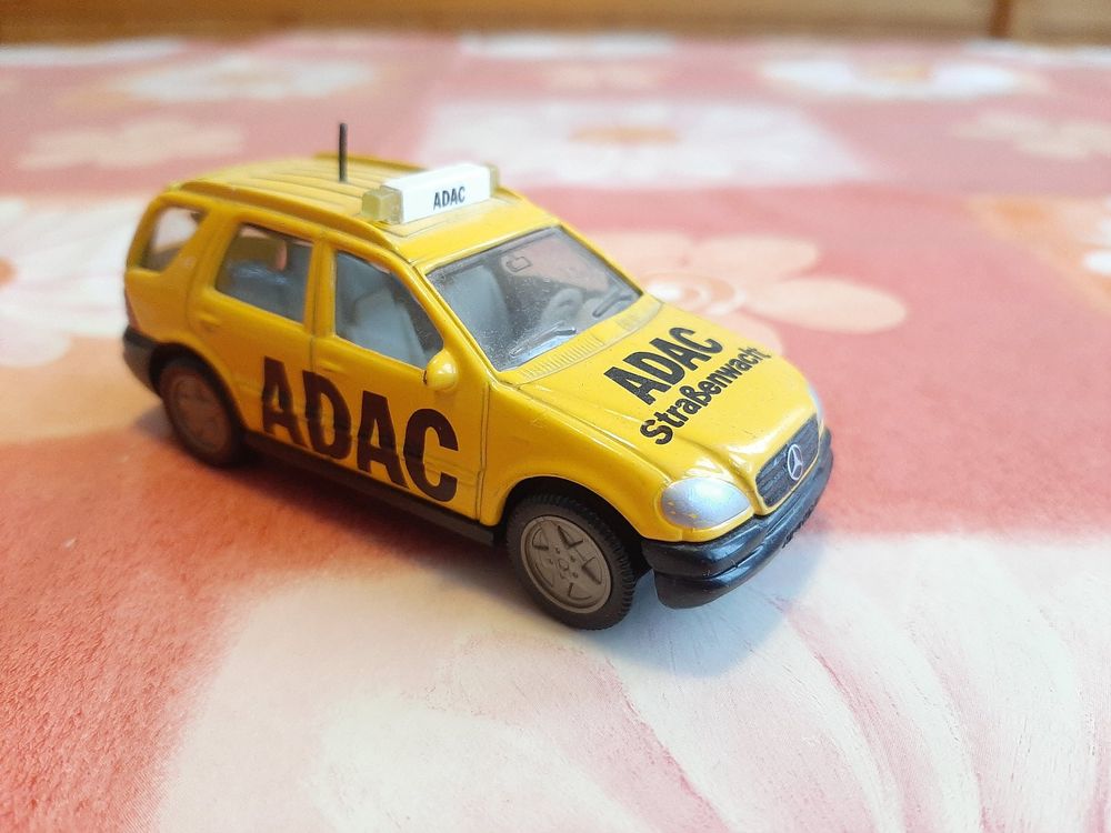 Coffret Siku 6315 ADAC comme neuf en boite très rare très rare