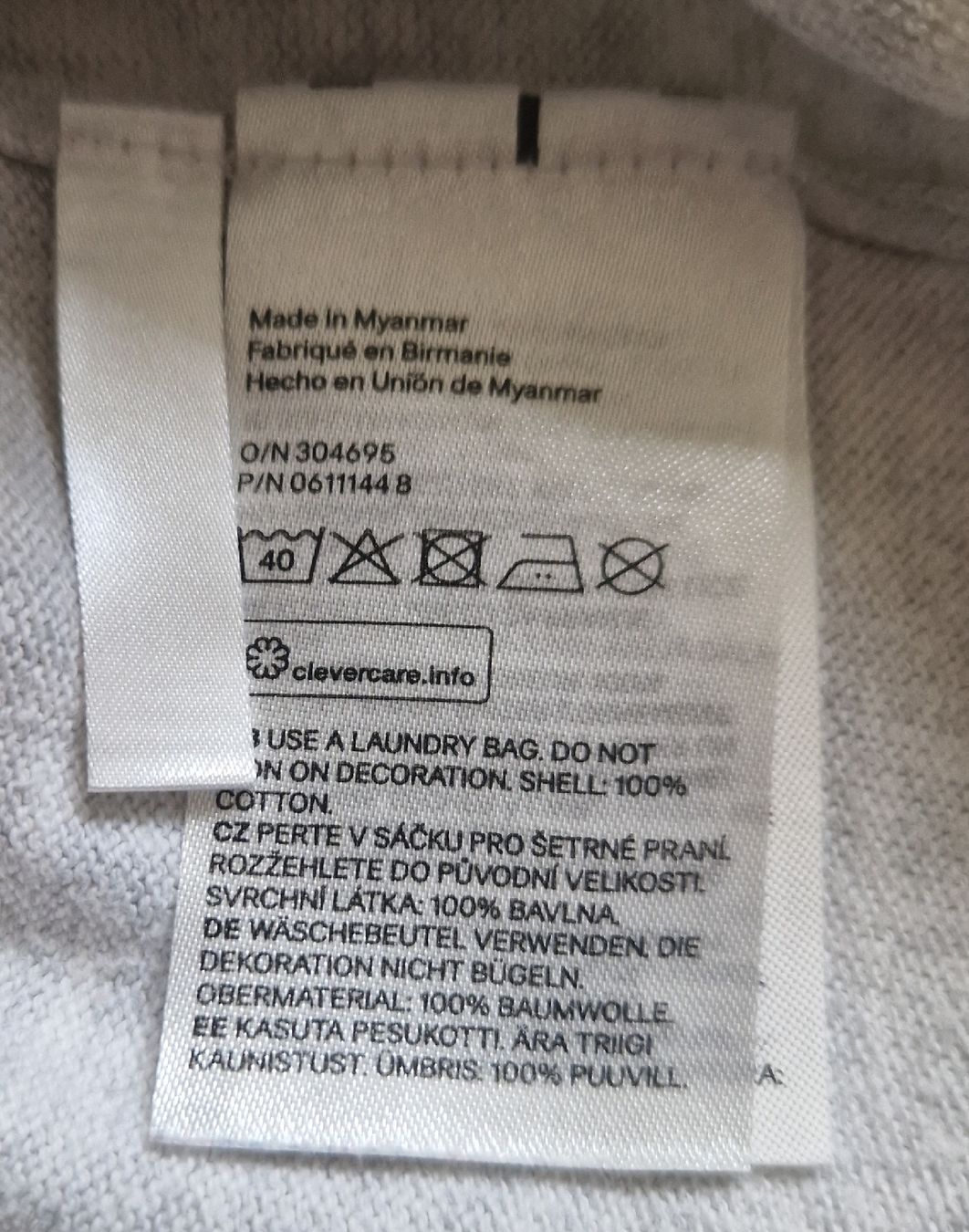 H&M Maglioni & Felpe: H&M Mädchen Pullover Herz Pailletten Gr. 128 – Usato da Muri b. Bern venduto da rol_xtf8 4