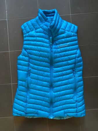 Norrona Daunenweste blau Damen Grösse M gebraucht Zustand