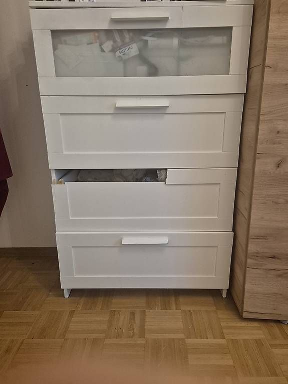 Kommoden: Gratis Sideboard – Gebraucht aus Basel von bes_mnp7