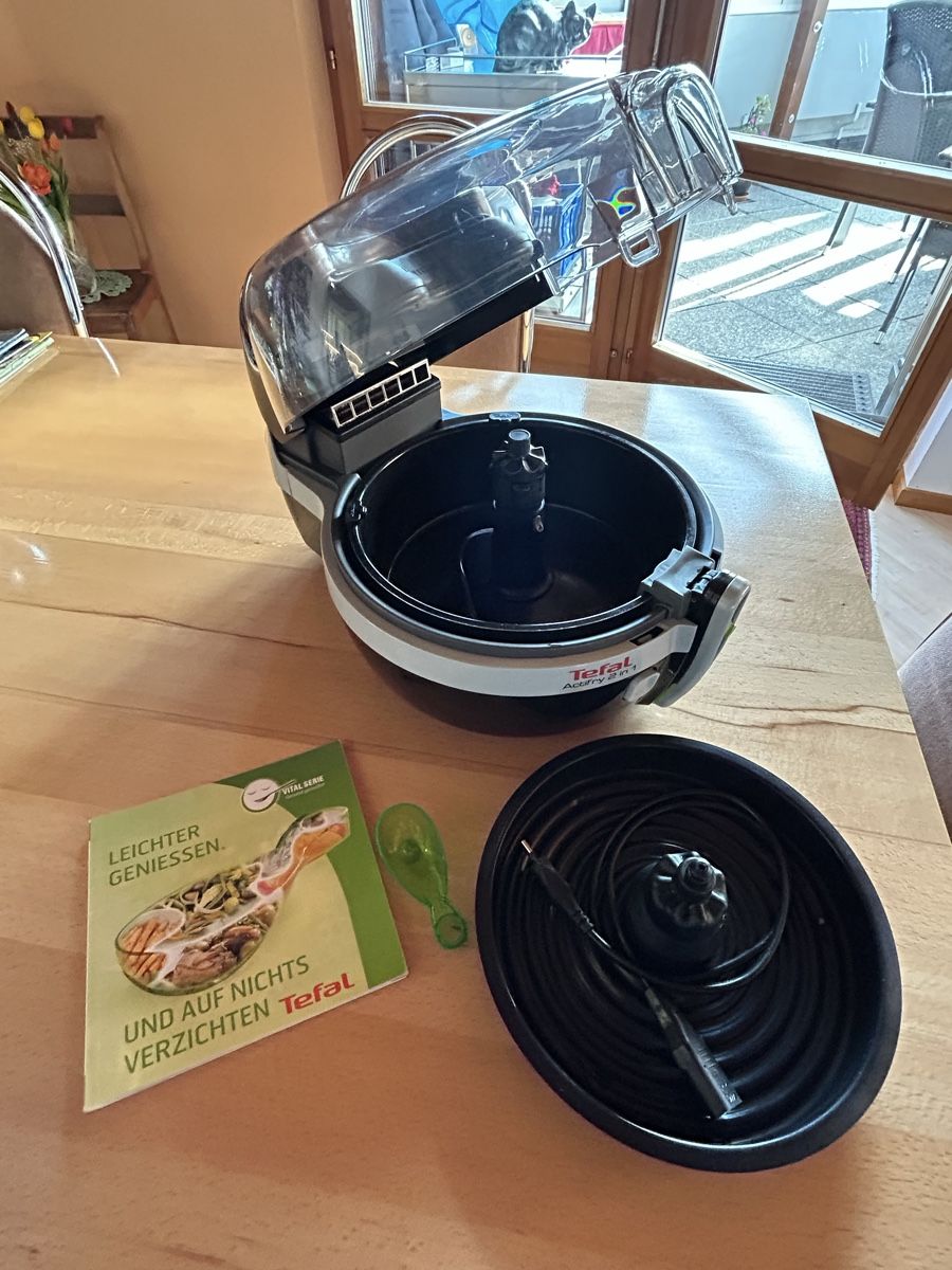 Tefal Elettrodomestici da cucina: Tefal Actifry 2 in 1 – Usato da Weiach venduto da Buckelvolvo 2