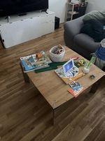 Hochwertiger Couchtisch Naila  Asteiche massiv