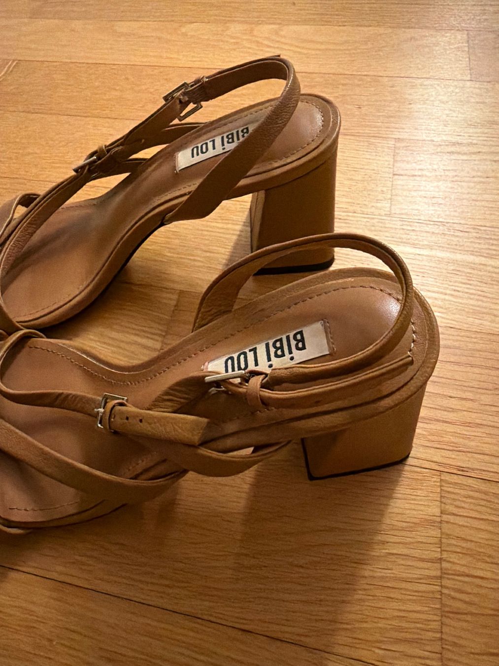 Scarpe da donna: BiBi Lou Sandalen Damen 38 – Usato da Sargans venduto da lil_s2h8 1