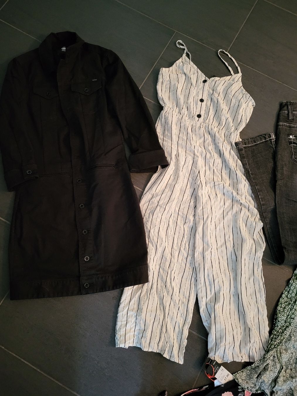 Lots de vêtements: Kleiderpaket - Versand möglich – D'occasion à Matzendorf par hauli2 3