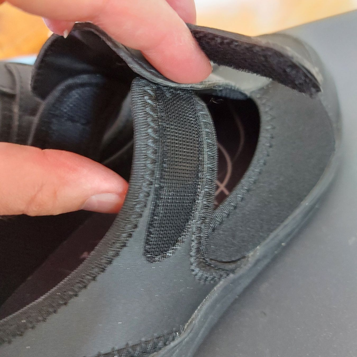 Scarpe da donna: Halbschuh Damen schwarz mit Klett – Usato da Au/ZH venduto da Avivan 2