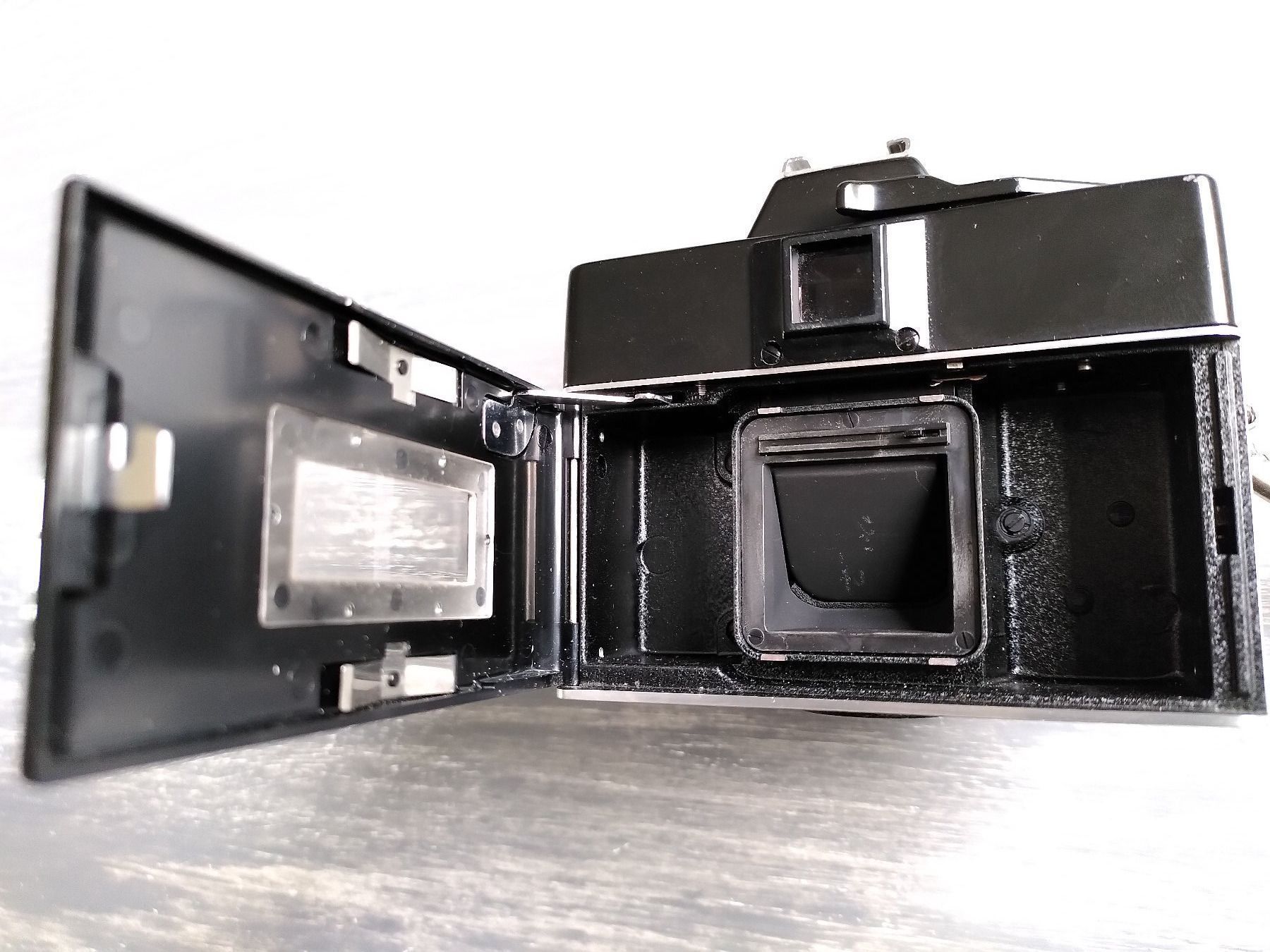 Rollei Fotocamera: Rolleiflex SL26 – Usato da Zürich venduto da Almohammed 9