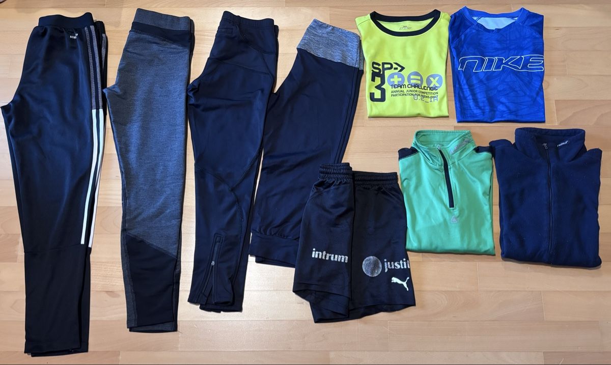 Lotti & Set di vestiti: Trainer Kleiderpaket mit 9 Teilen 152 – Usato da Bonstetten venduto da swiss_diver