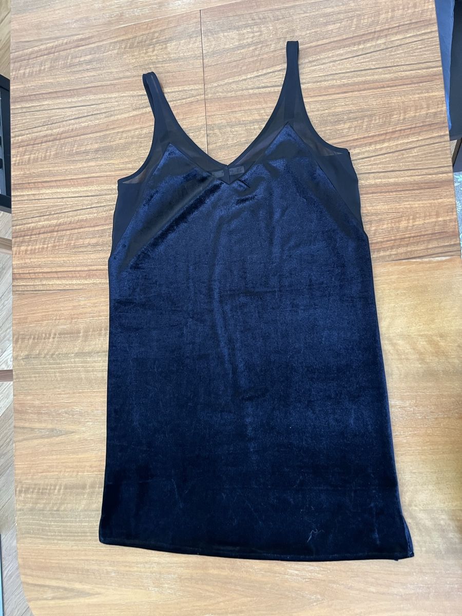 Mango Kleider: Kleid schwarz Samt Grösse M Mango – Gebraucht aus Basel von ute_h6jq
