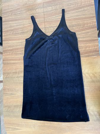 Kleid schwarz Samt Grösse M Mango