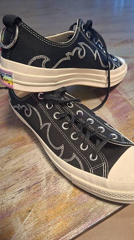 Converse Scarpe da uomo: Converse Pride (Grösse 45) – Usato da Zürich venduto da Kaching