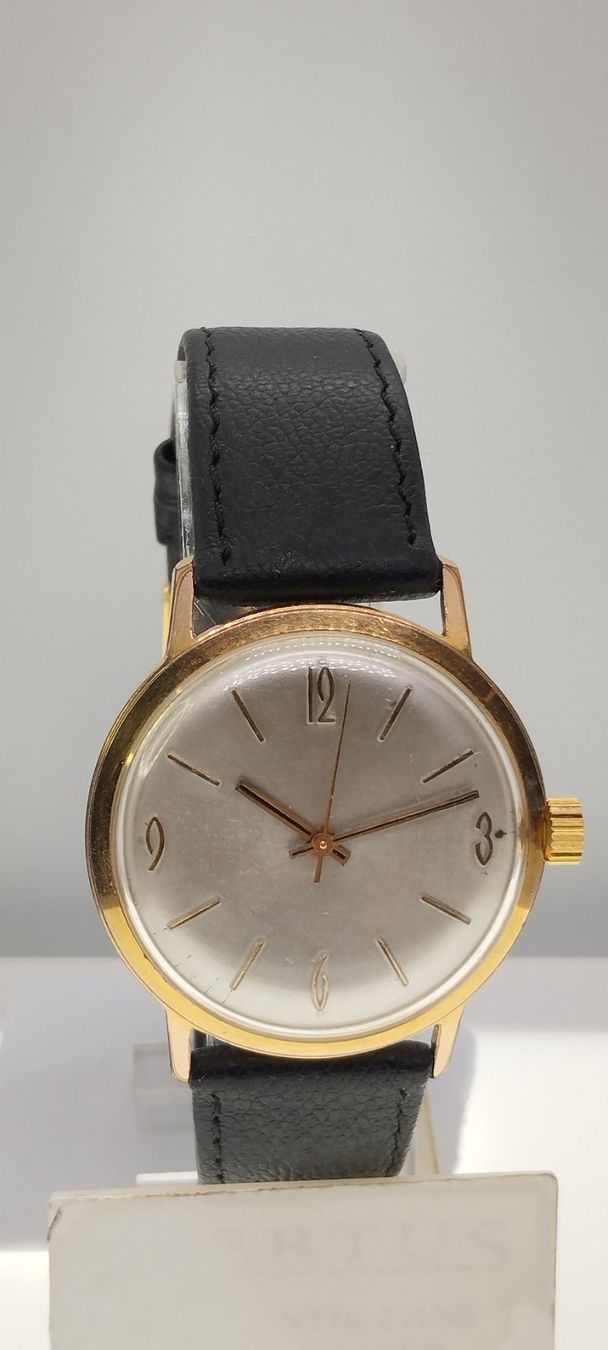 Orologi: Montre mécanique – Usato da La Chaux-de-Fonds venduto da jac_9llg