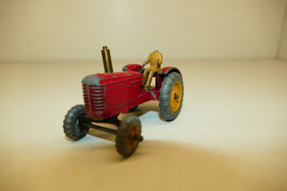 A Dinky Toys Massey Harris tractor model 27A 1948/54 unboxed - The Tim