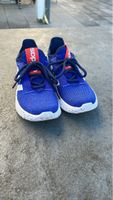 Adidas Original Kinderschuhe, Grösse 36 in einem coolen Blau