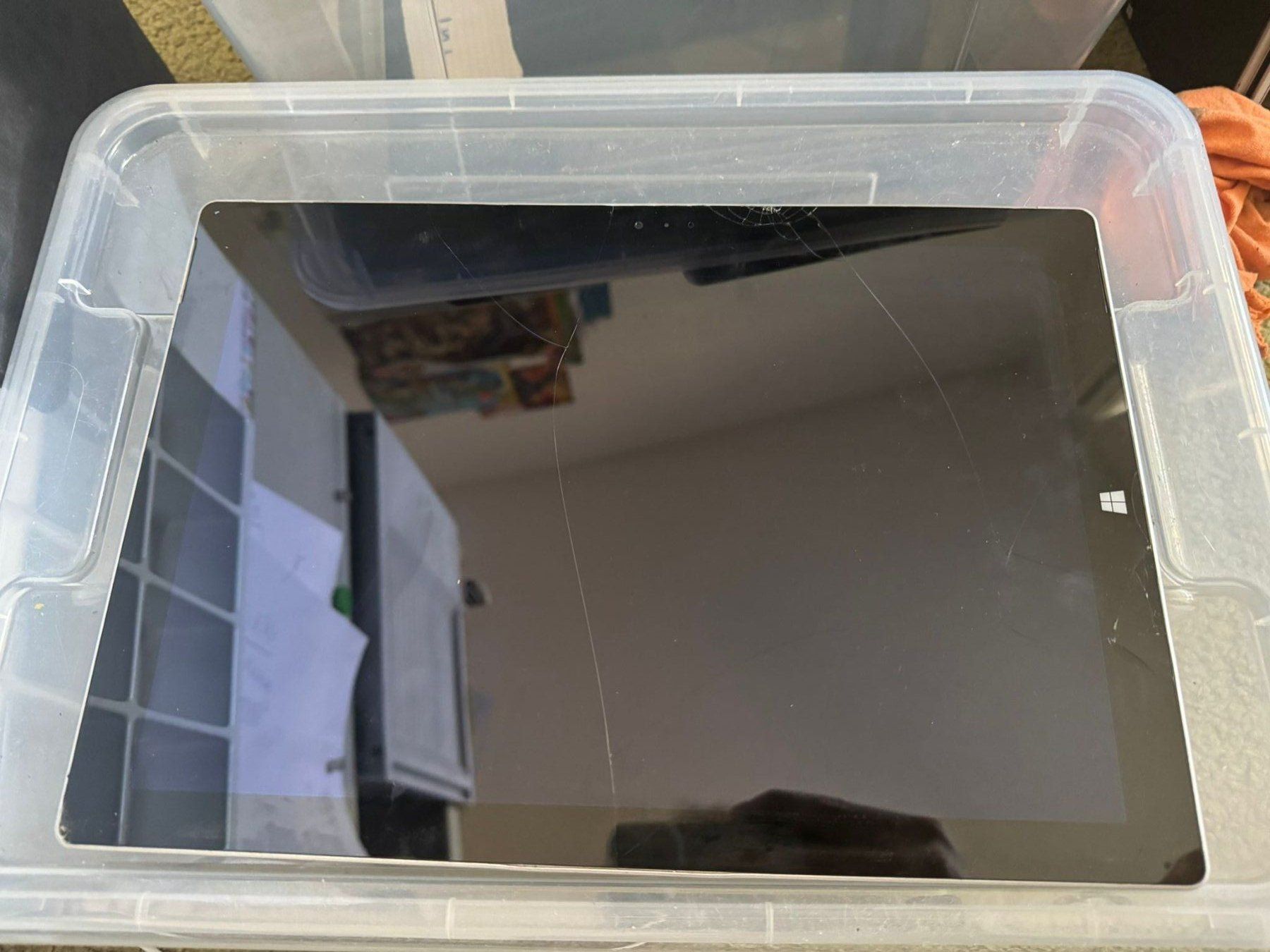 Microsoft Tablet PC: Surface Pro 3 - 256GB !! Ungeprüft !! – Difettoso da Olten venduto da HoYa01 1