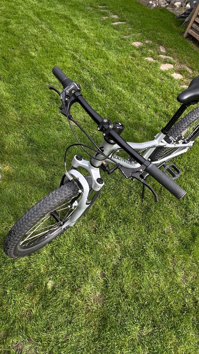 Specialized Velos: Kinder Mountainbike Kid Specialized Hotrock 20" – Gebraucht aus Niederurnen von bueKingvest 5