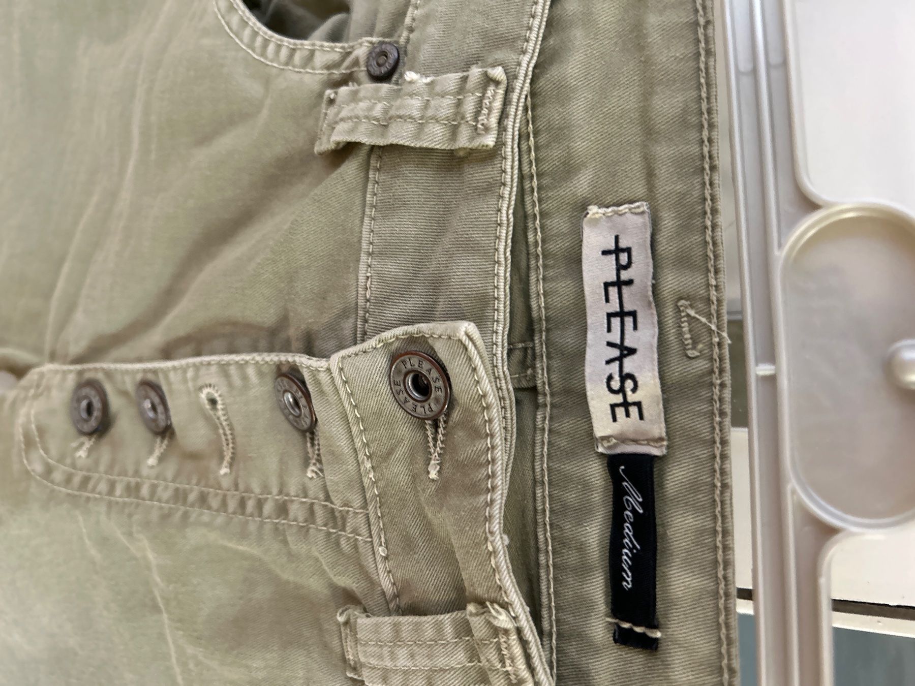 Please Jeans Pantalons: Shorts Please M – D'occasion à Oberdorf BL par Luka02 1