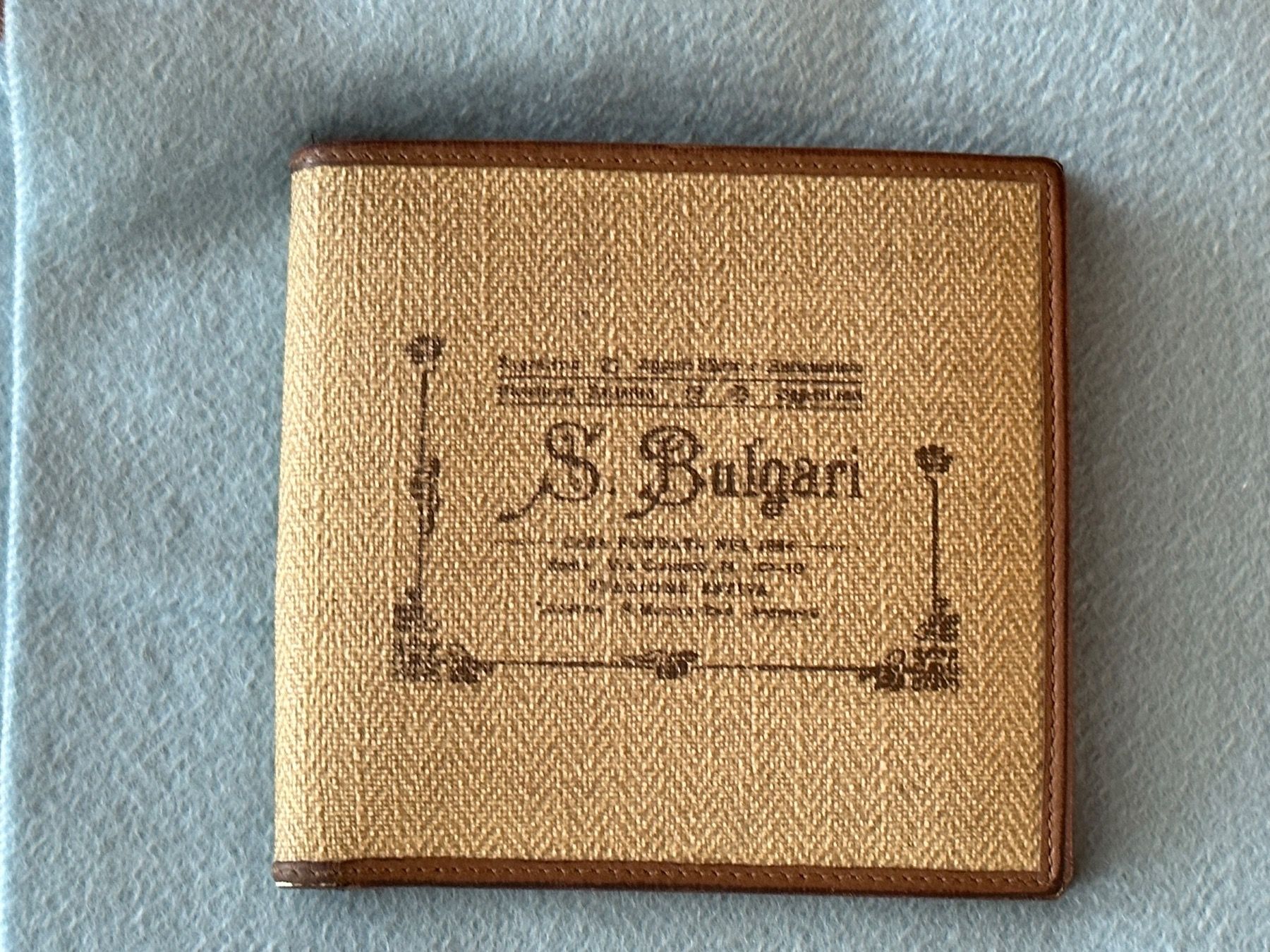 Bulgari Brieftaschen: Bulgari Portemonnaie – Gebraucht aus Zürich von Ddechkovd