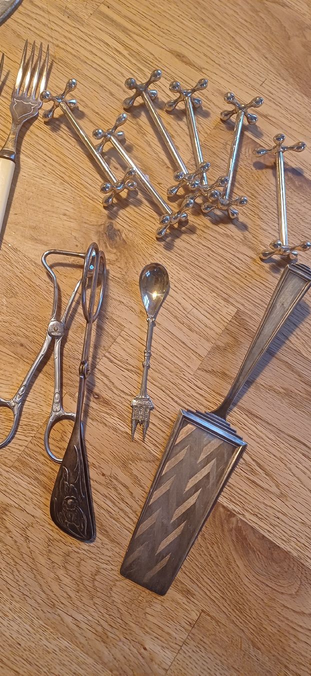 Couverts: Lot diverse Messer Horn +anders – D'occasion à Flawil par Pinkmalibu 1
