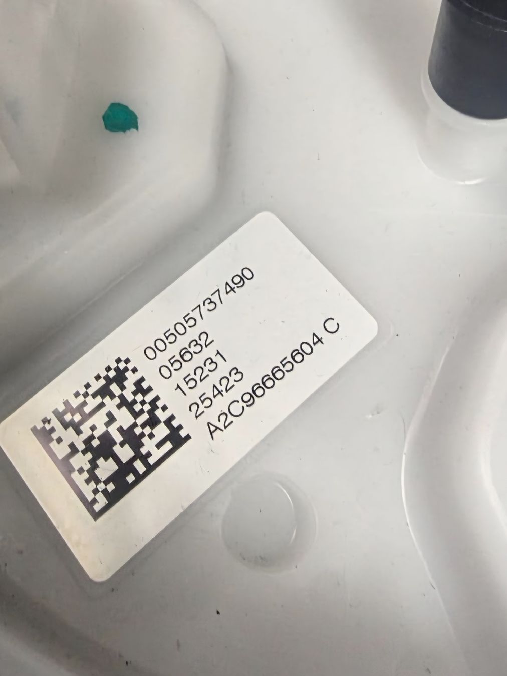 Alfa Romeo Tutti pezzi di ricambio auto: pompe a carburant pour Alfa Giulia  – Nuovo e nell'imballaggio originale da Bevaix venduto da sca_t2tb 1