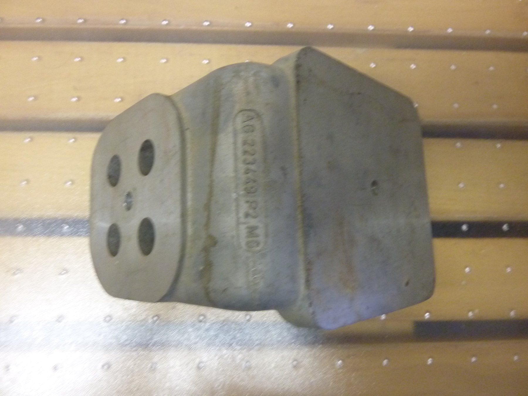 Metall- & Schlosserei Sonstiges: Maschinen-Konsole aus Aluminium – Gebraucht aus Triengen von Nussbaum14 2