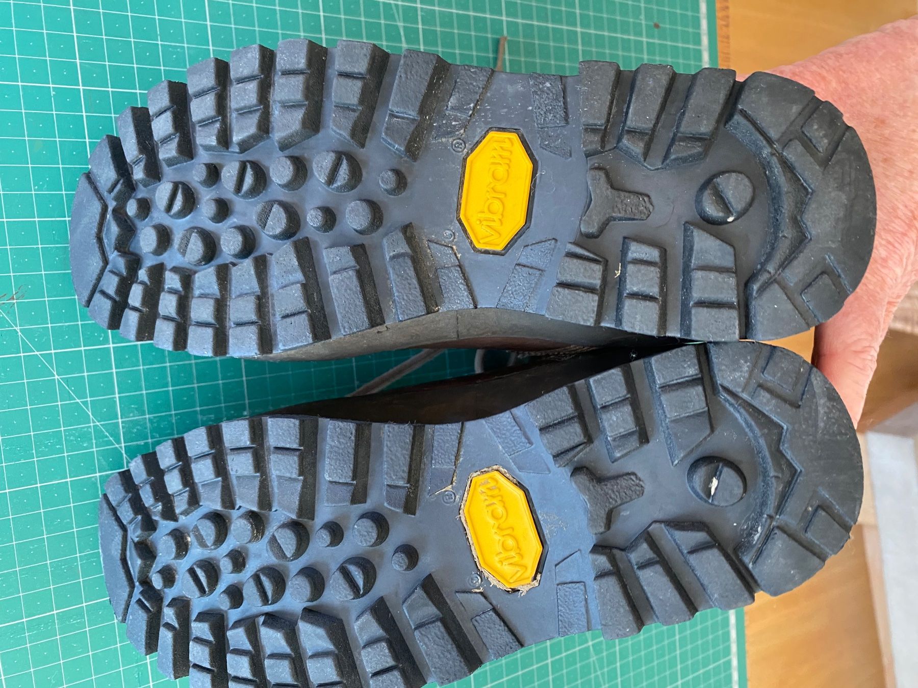 Meindl Scarpe da donna: Meindl Wanderschuhe gr 37/4.5 – Usato da Schaffhausen venduto da gin_z7xs 2