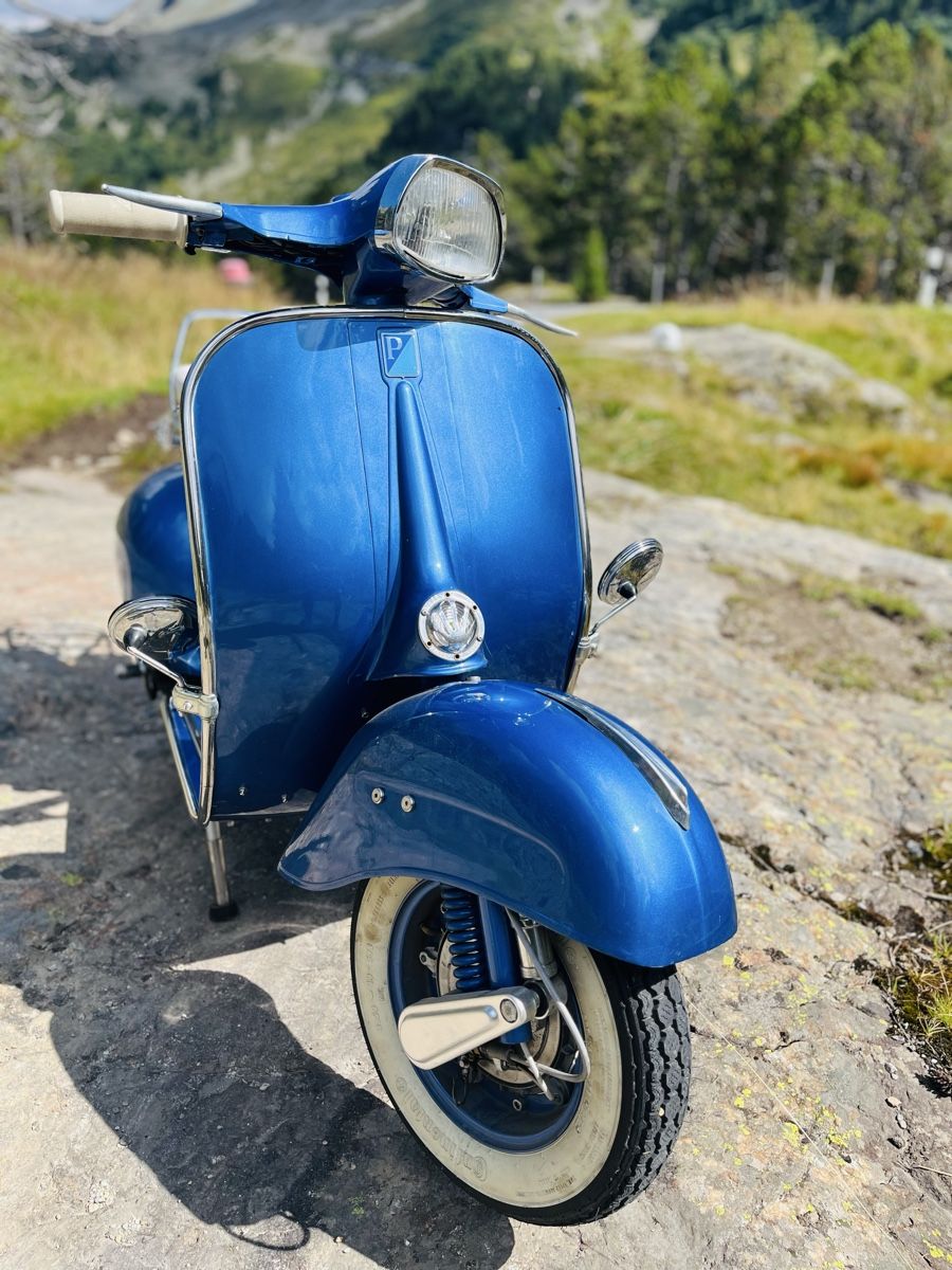 Best HD Pictures about  Vespa Kaufen Gebraucht  with No AI Images