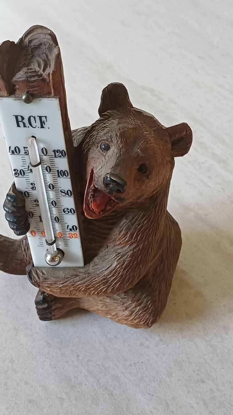 Figuren: Antiker Brienzer Bär mit Termometer  – Gebraucht aus Flawil von Pinkmalibu 1