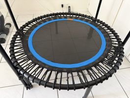 Bellicon Fitness-Trampolin mit Haltestange